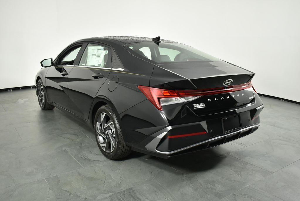 new 2025 Hyundai Elantra car, priced at $27,042
