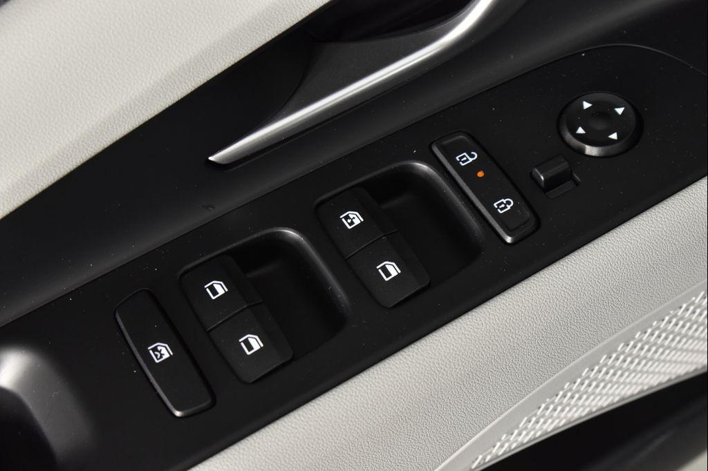 new 2025 Hyundai Elantra car, priced at $27,042
