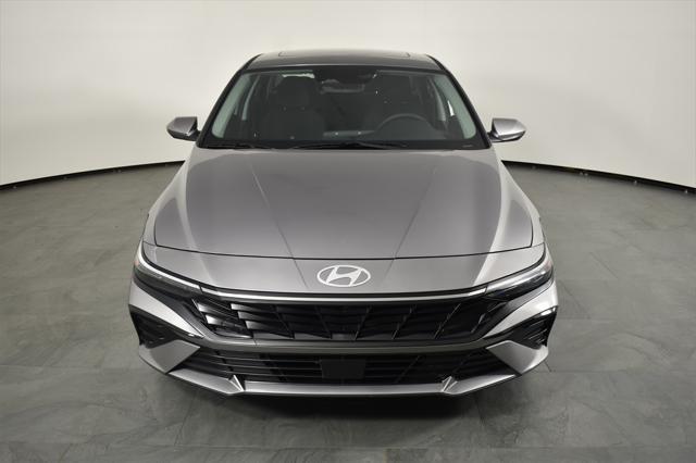 new 2025 Hyundai Elantra car, priced at $26,245