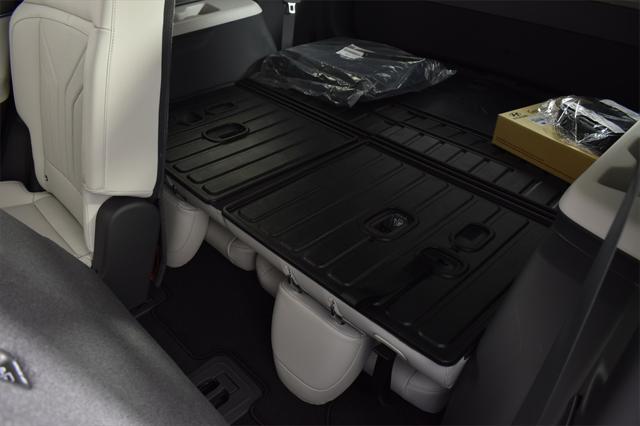 new 2025 Hyundai Santa Fe car, priced at $35,001