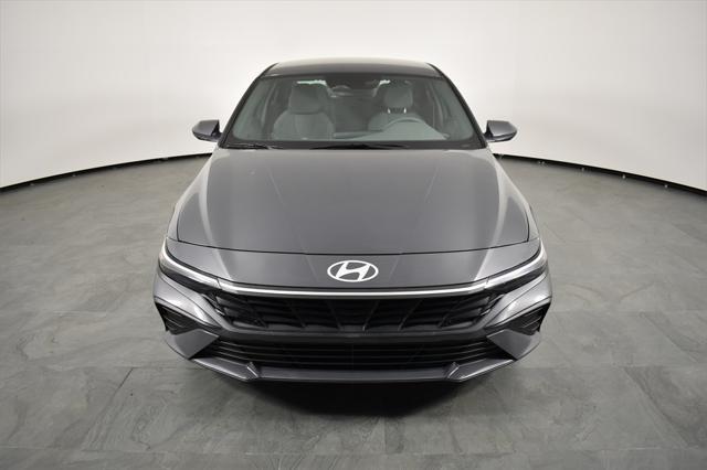 new 2025 Hyundai Elantra car, priced at $23,934