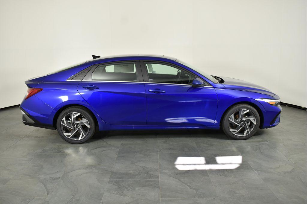 new 2025 Hyundai Elantra car, priced at $26,028