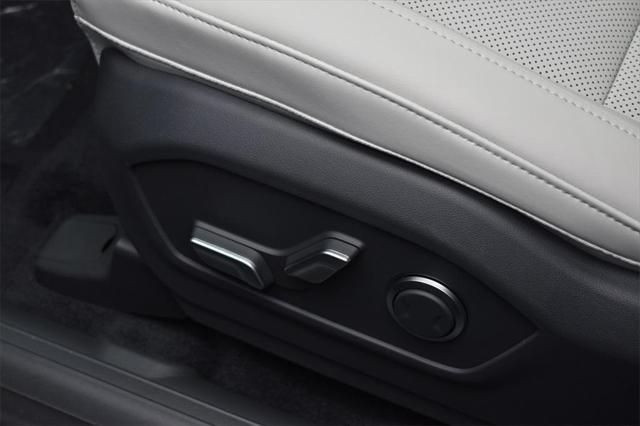 new 2025 Hyundai Santa Fe car, priced at $37,643