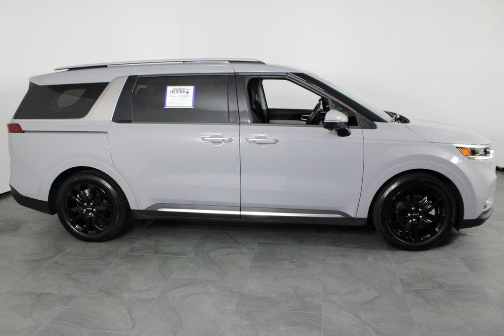 used 2024 Kia Carnival car, priced at $42,987