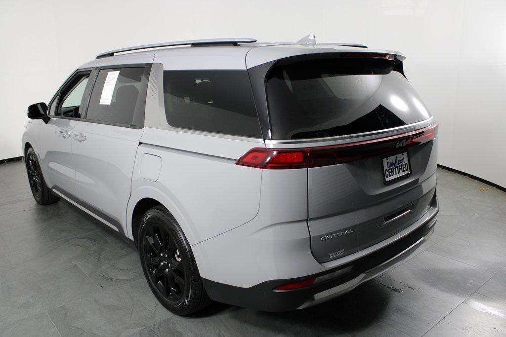 used 2024 Kia Carnival car, priced at $42,987