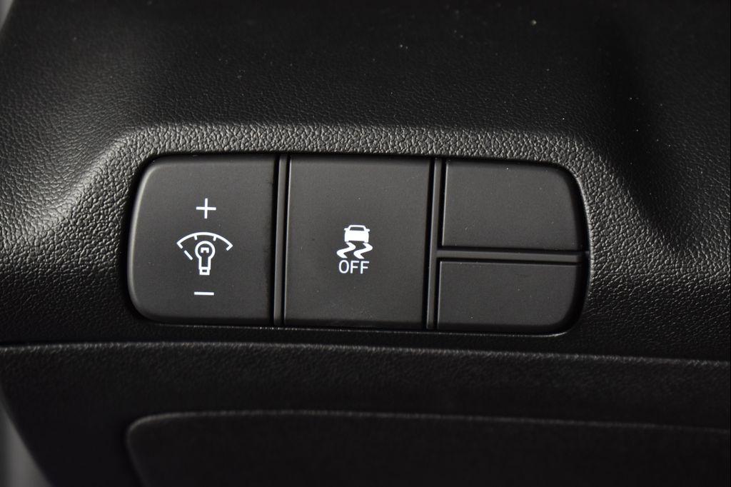 new 2025 Hyundai Elantra car, priced at $24,051