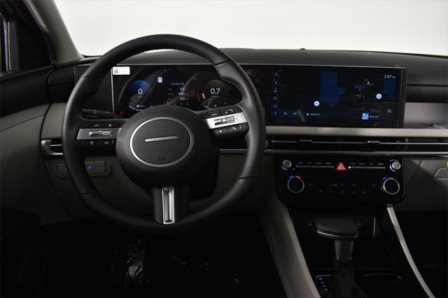 new 2025 Hyundai Tucson car, priced at $32,184