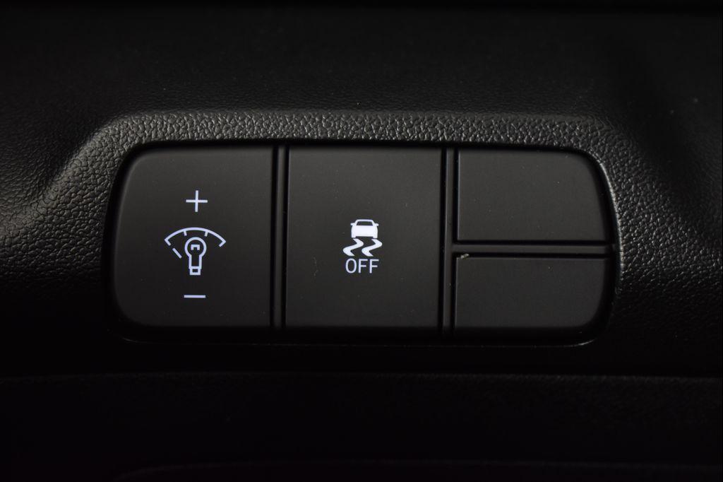 new 2025 Hyundai Elantra car, priced at $29,157