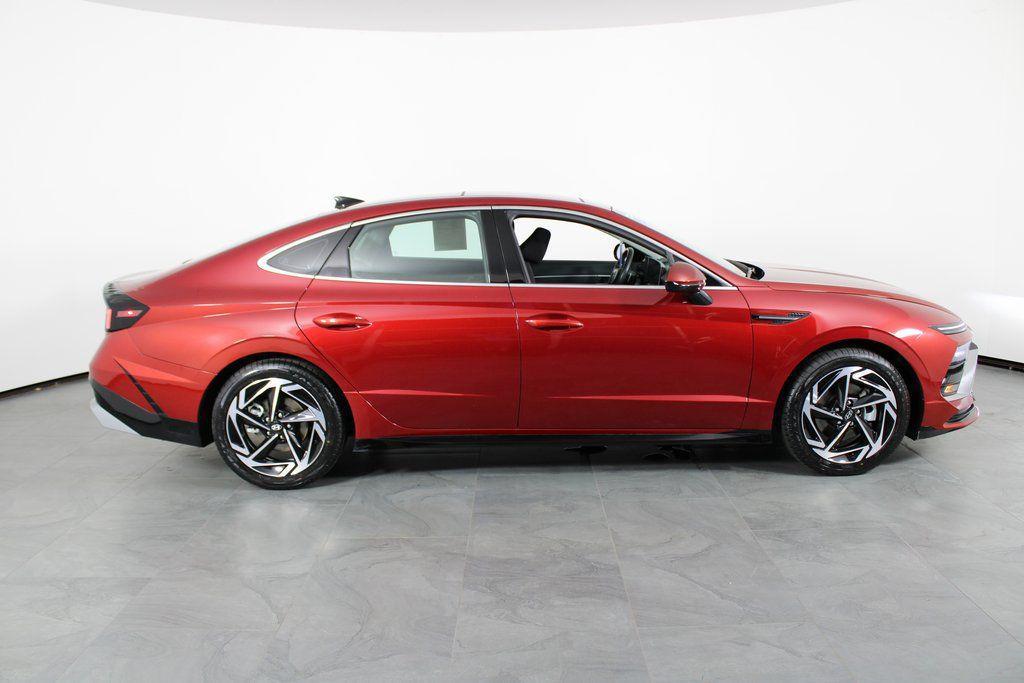 used 2024 Hyundai Sonata car, priced at $22,137