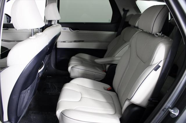 used 2024 Hyundai Palisade car, priced at $43,256