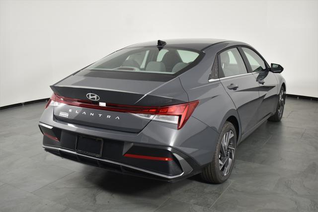 new 2025 Hyundai Elantra car, priced at $26,245