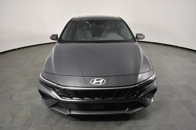 new 2025 Hyundai Elantra car, priced at $26,245