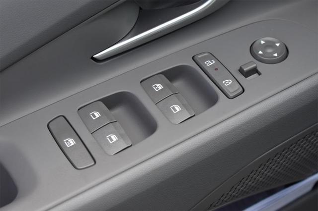 new 2025 Hyundai Elantra car, priced at $23,043