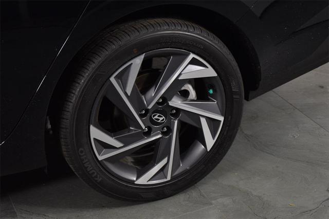 new 2025 Hyundai Elantra car, priced at $23,043