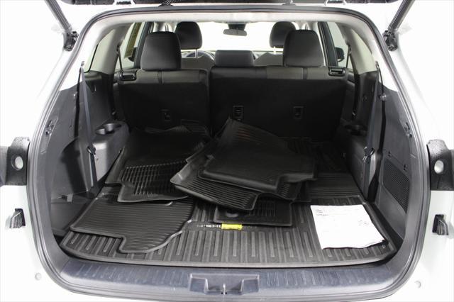 used 2023 Toyota Highlander car, priced at $23,187