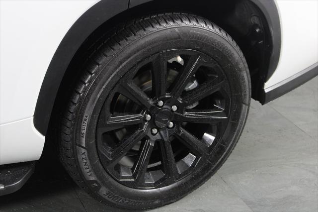 used 2023 Toyota Highlander car, priced at $23,187