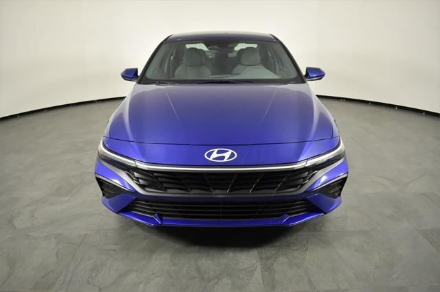 new 2024 Hyundai Elantra HEV car, priced at $27,292