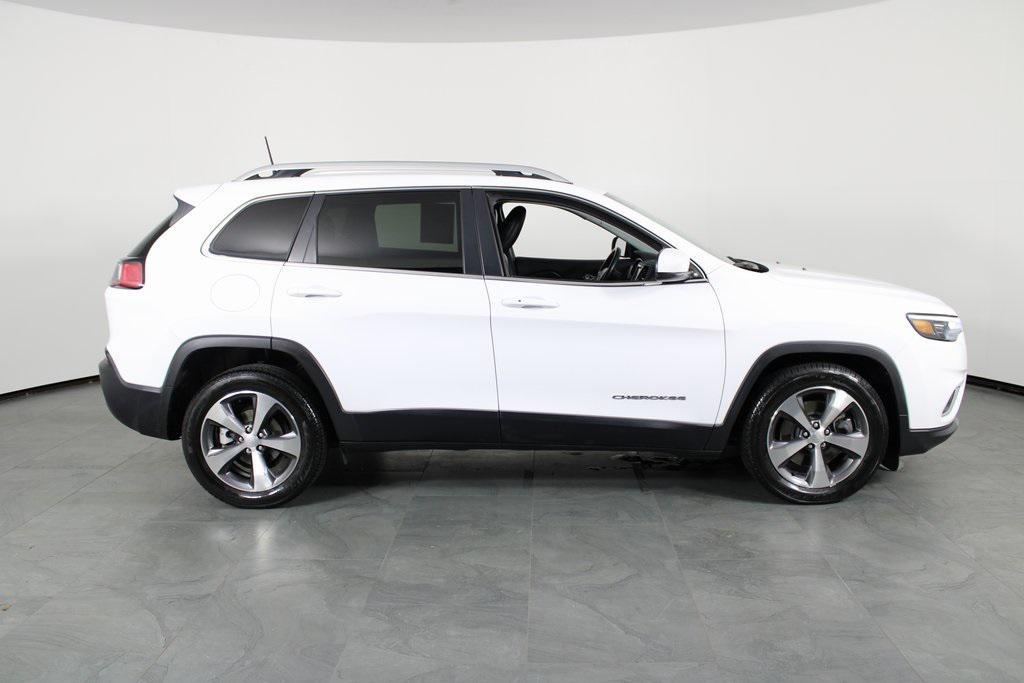 used 2020 Jeep Cherokee car, priced at $13,537