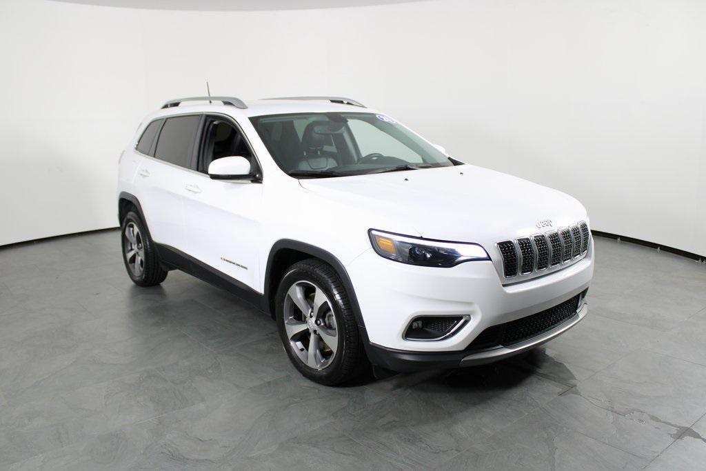 used 2020 Jeep Cherokee car, priced at $13,537