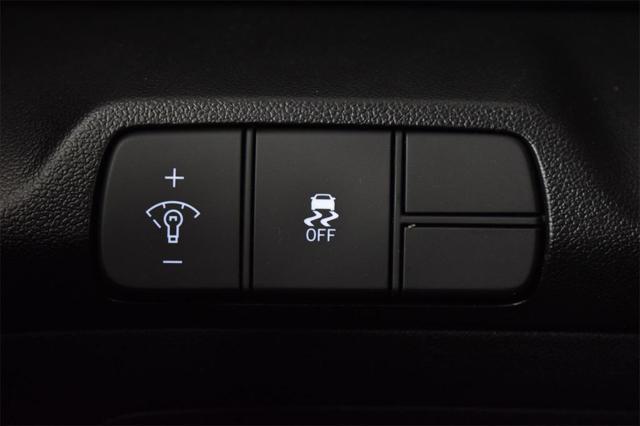 new 2025 Hyundai Elantra car, priced at $28,534