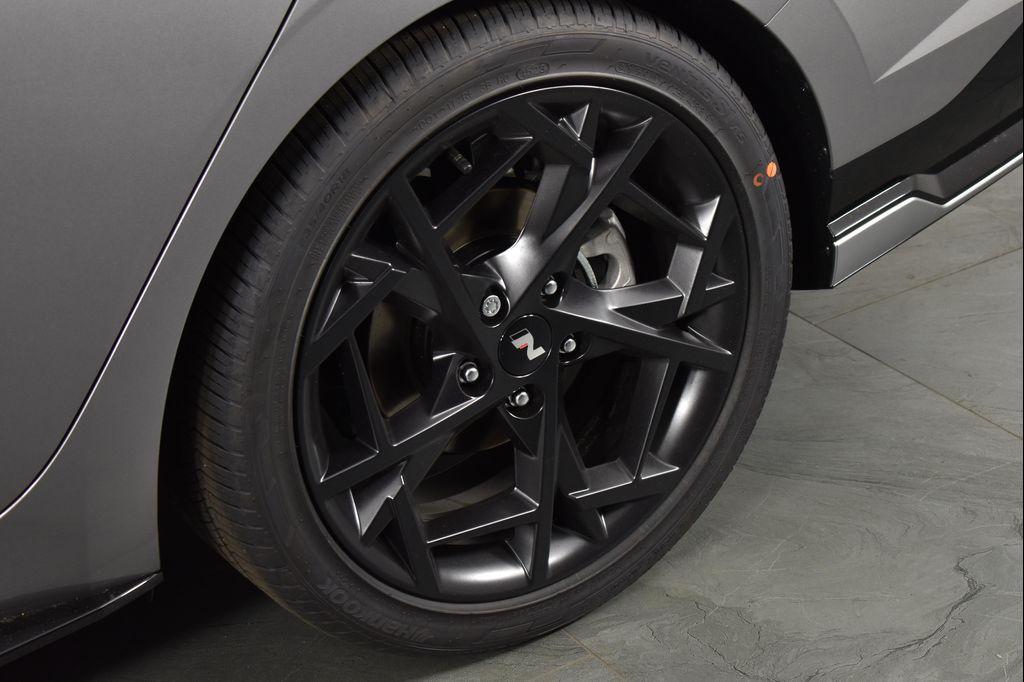 new 2025 Hyundai Elantra car, priced at $27,034