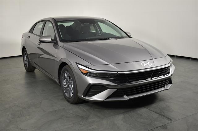 new 2025 Hyundai Elantra car, priced at $23,965