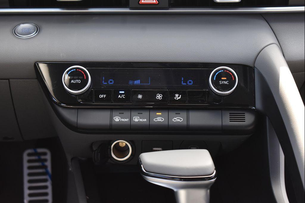 new 2025 Hyundai Elantra car, priced at $24,028