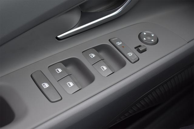 new 2025 Hyundai Elantra car, priced at $23,014
