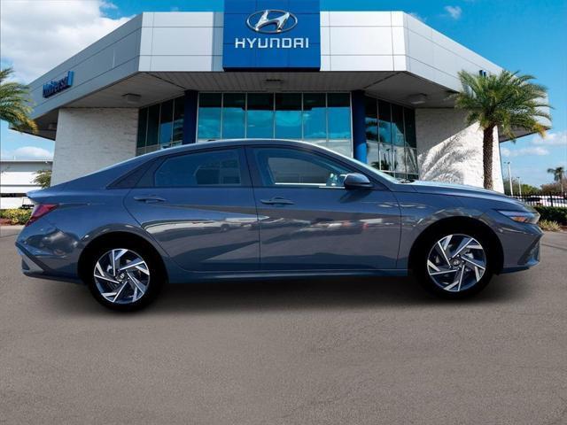 new 2025 Hyundai Elantra car, priced at $23,073