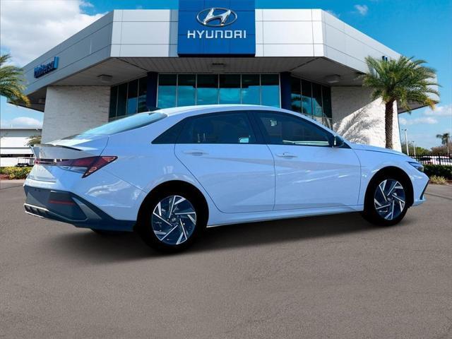 new 2025 Hyundai Elantra car, priced at $23,558