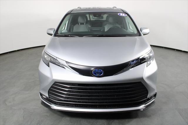 used 2025 Toyota Sienna car, priced at $47,699