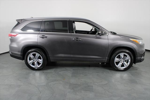 used 2014 Toyota Highlander car, priced at $15,794
