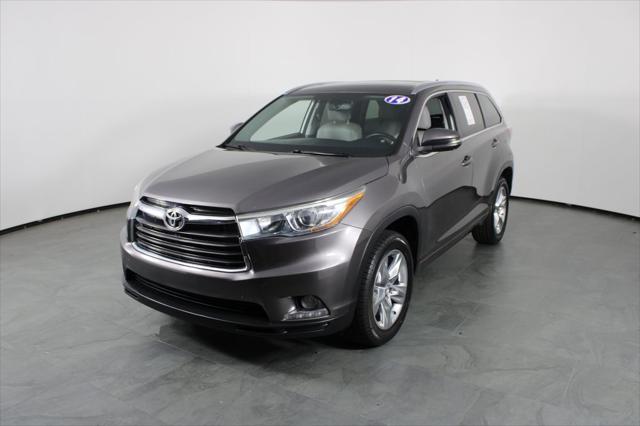 used 2014 Toyota Highlander car, priced at $15,794