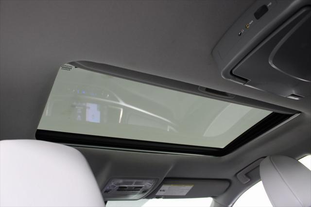 used 2014 Toyota Highlander car, priced at $15,794