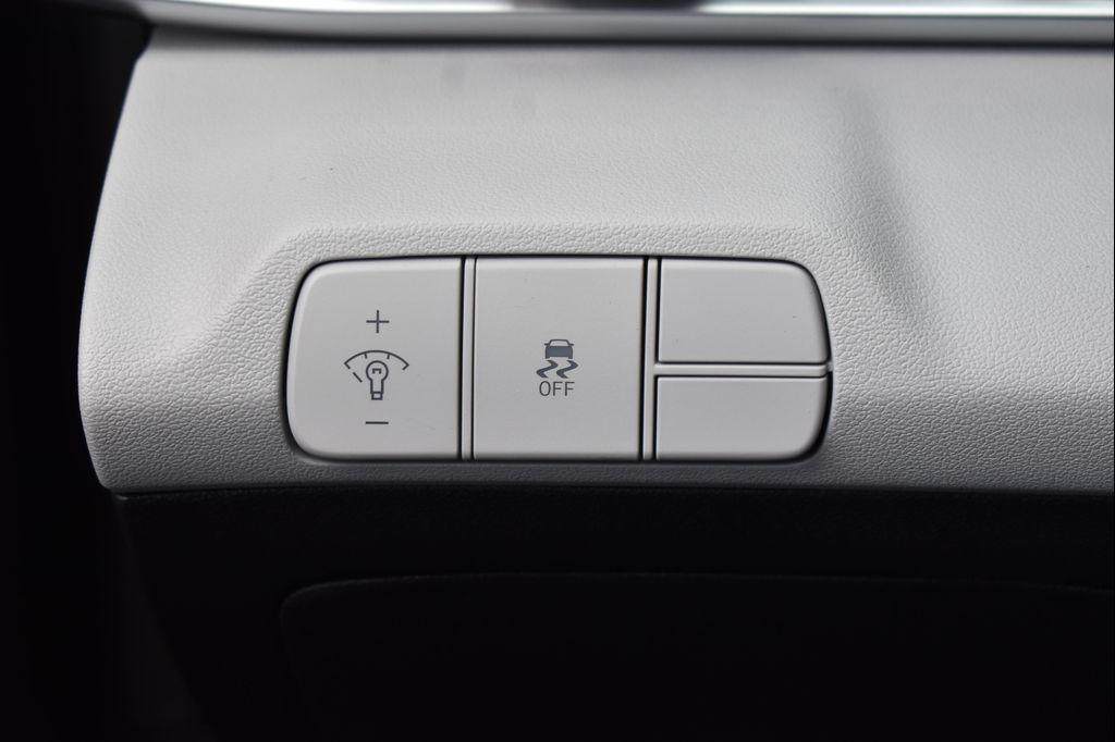 new 2025 Hyundai Elantra car, priced at $26,463