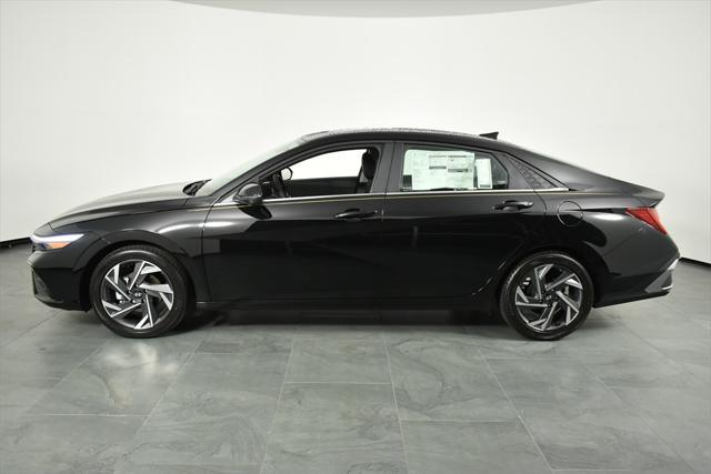 new 2025 Hyundai Elantra car, priced at $27,713