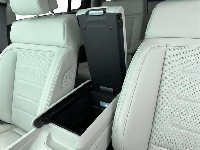 new 2025 Hyundai SANTA FE HEV car, priced at $47,050