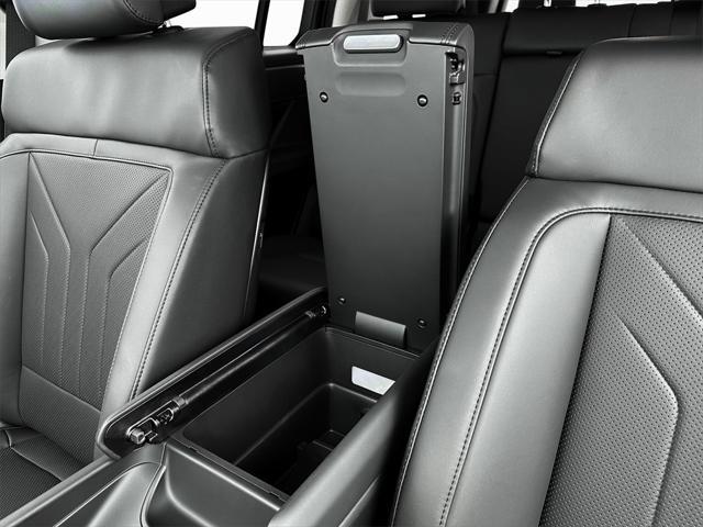 new 2025 Hyundai Santa Fe car, priced at $37,259