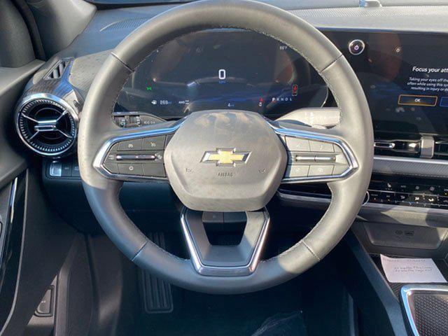 new 2026 Chevrolet Equinox car, priced at $34,370