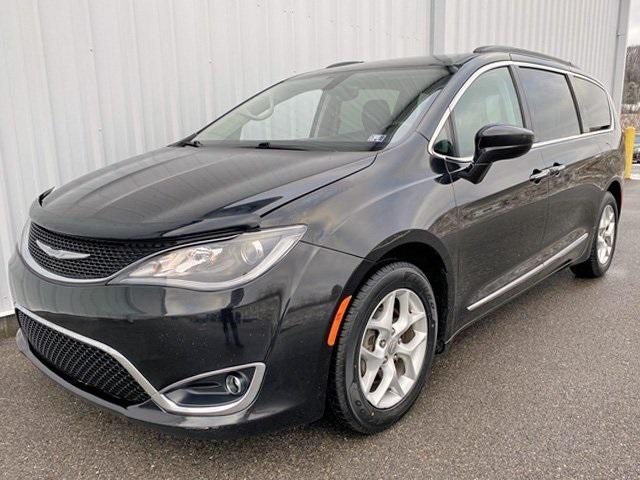 used 2017 Chrysler Pacifica car, priced at $12,342