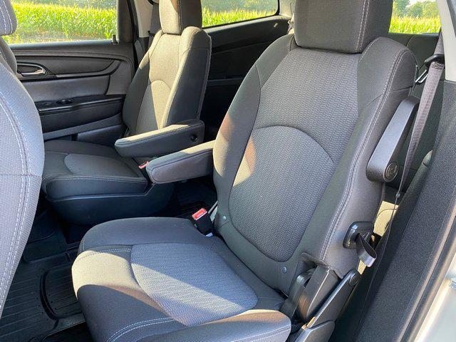 used 2014 Chevrolet Traverse car, priced at $10,110