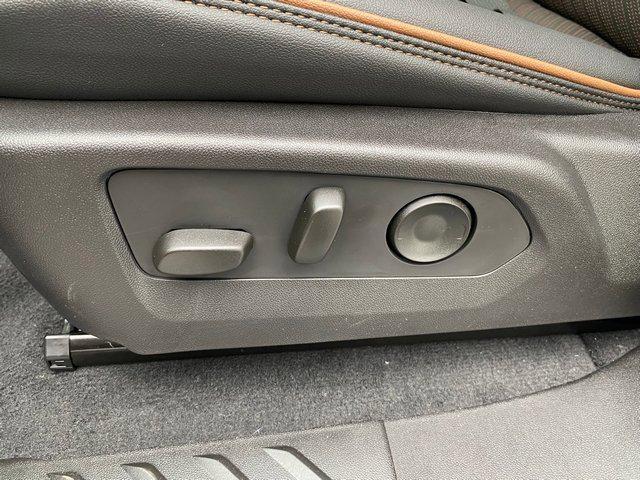 new 2025 GMC Canyon car, priced at $52,105