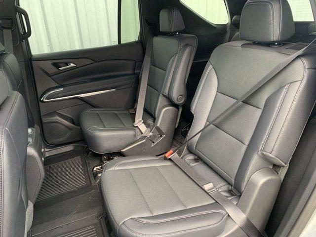 new 2026 Chevrolet Traverse car, priced at $46,415