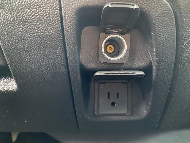 used 2015 Chevrolet Silverado 1500 car, priced at $23,182