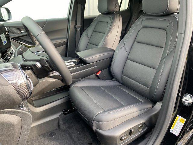 new 2026 Chevrolet Equinox car, priced at $34,370