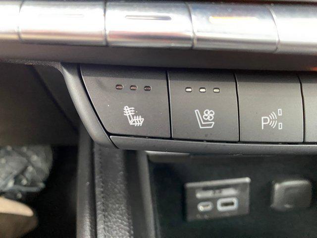 used 2022 Cadillac XT4 car, priced at $27,592