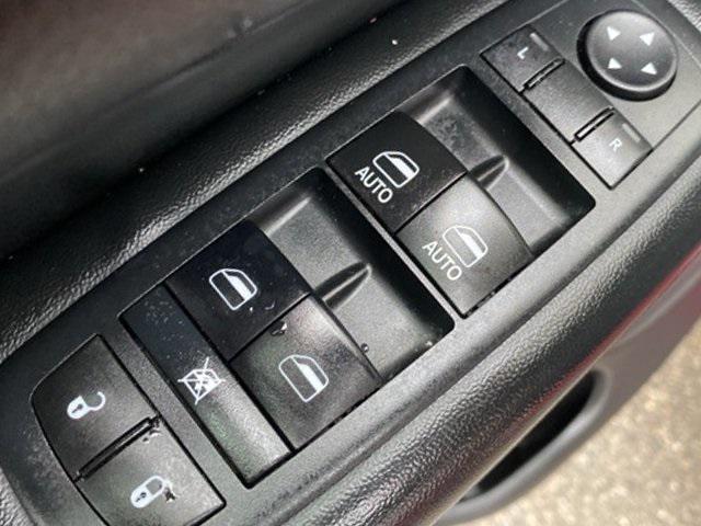 used 2017 Jeep Grand Cherokee car, priced at $16,593