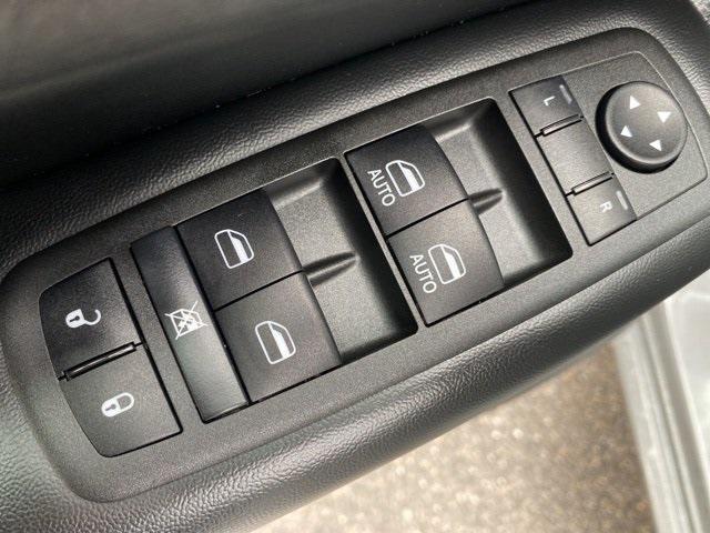 used 2022 Jeep Grand Cherokee car, priced at $26,793