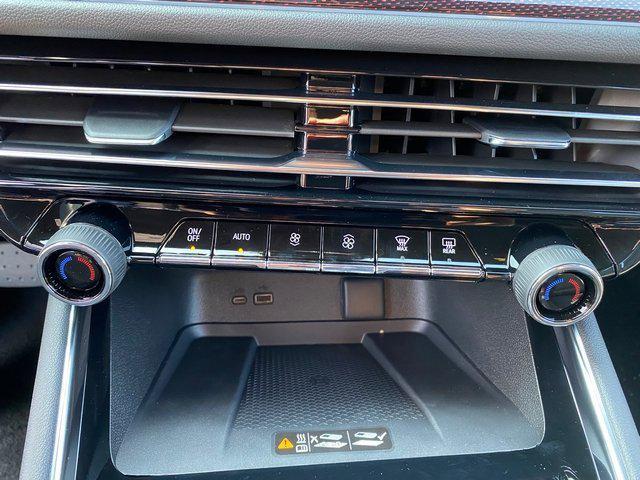 new 2026 Chevrolet Traverse car, priced at $52,090