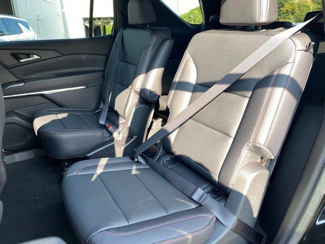 new 2026 Chevrolet Traverse car, priced at $52,090